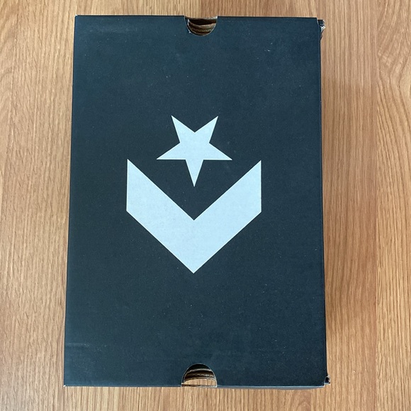 ❤️ Converse White Canvas Size 9.5 Sneakers Box included - Picture 12 of 14